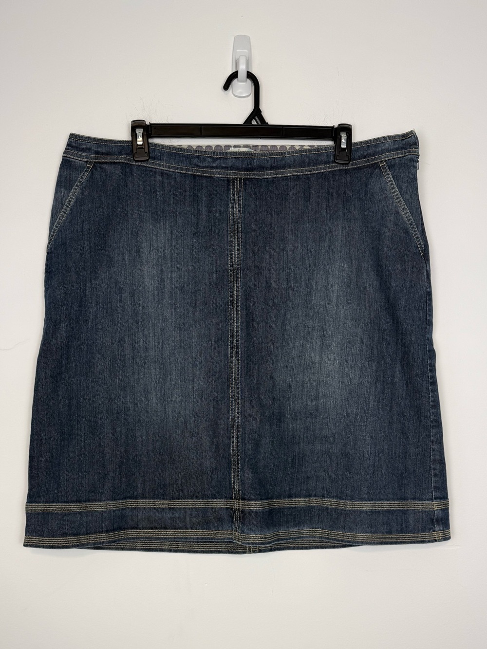 Boden Blue Denim/Jean Aline Skirt. Side Zipper. Plus Size 18 Long.